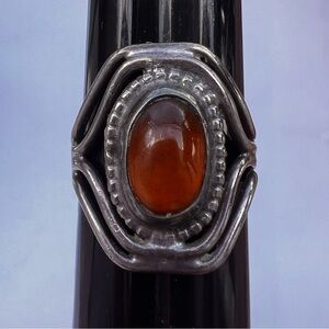 Vintage handmade 925 sterling silver ring with amber stone. Size 7.25 7 g